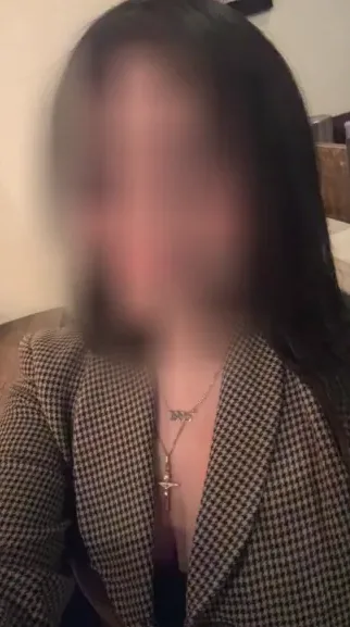 Anna, 29
