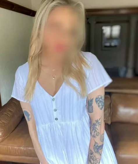 Aya, 40