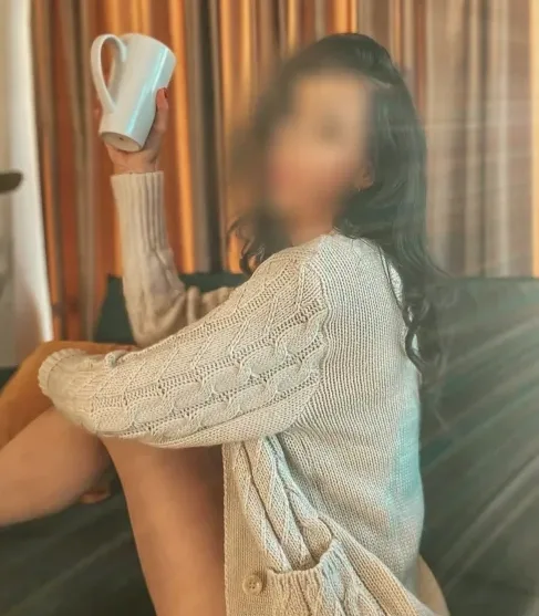 Lotte, 39