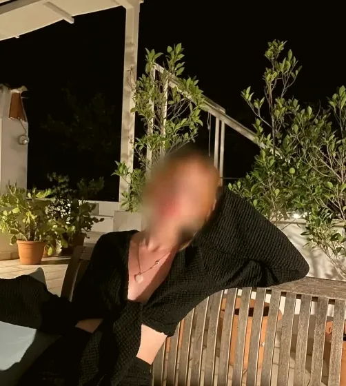 Melissa, 21