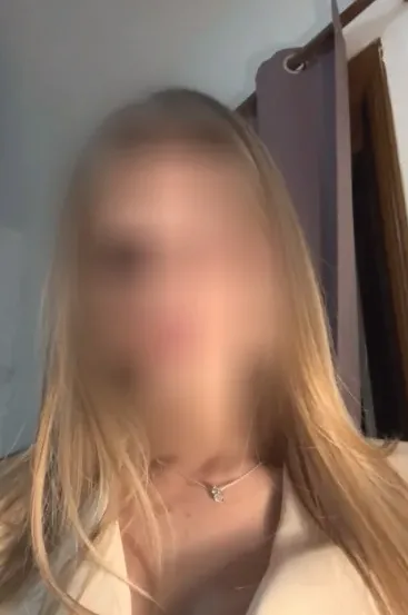Priscilla, 22